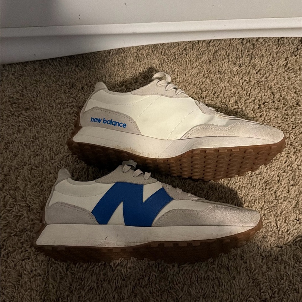 New Balance 327 size 10